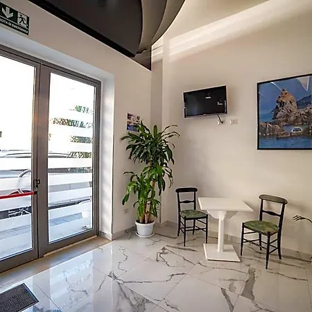 Konukevi Residenza Jerocades 4*