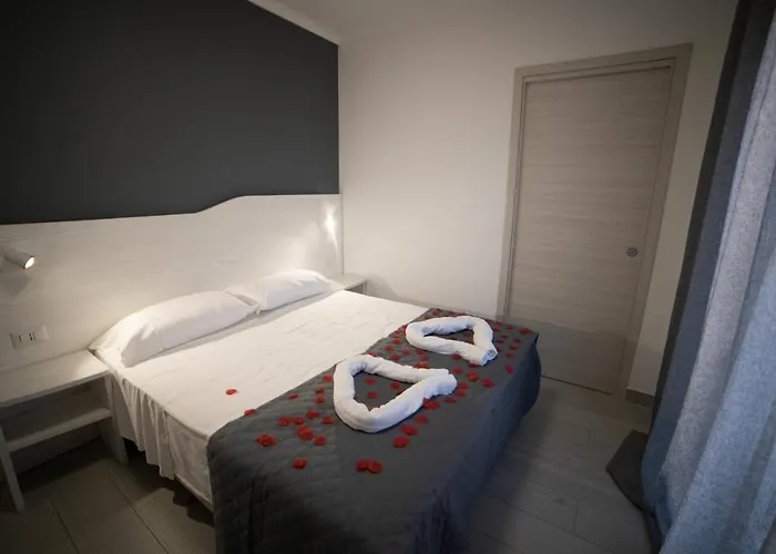 Residenza Jerocades בית הארחה