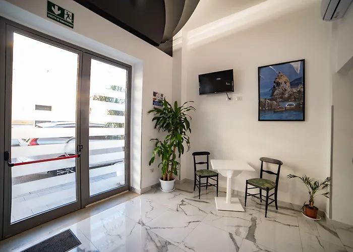 Residenza Jerocades بيت ضيافة 4*